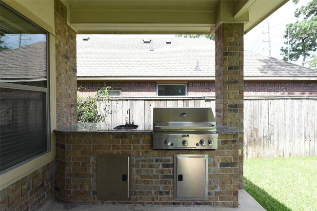 Building Photo - 118 E Lasting Spring Cir