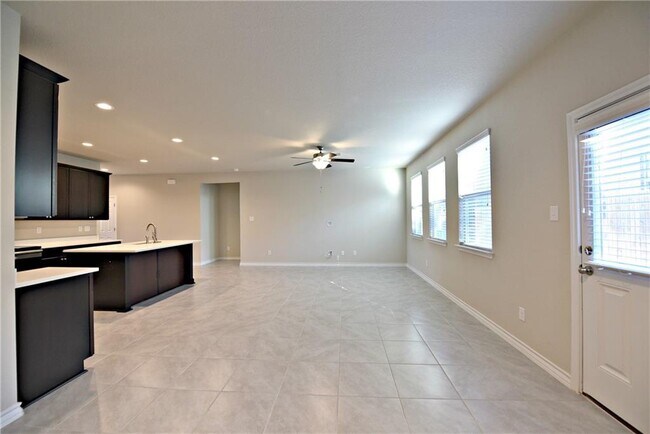 Building Photo - 544 John Muir Trl