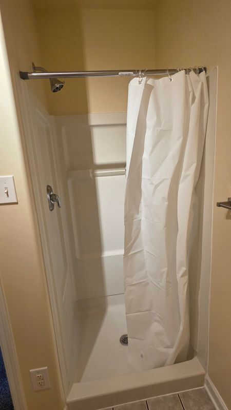 Building Photo - 225 Pemberton Rd