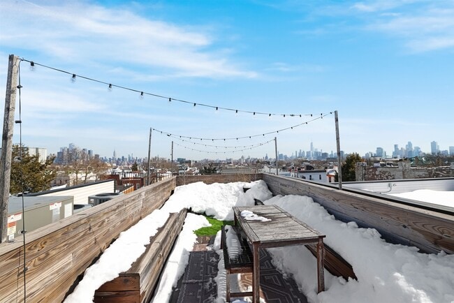 Building Photo - 194 Cambridge Ave