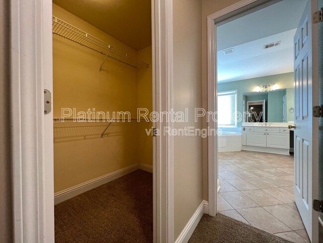 Building Photo - 1460 White Flowers Ln