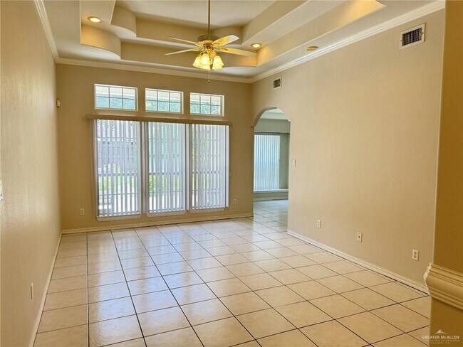 Building Photo - 3707 San Gerardo St