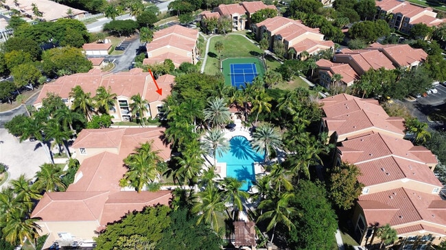 Building Photo - 8000 Nob Hl Rd