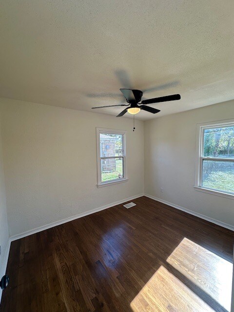 Building Photo - 314 E Ercoupe Dr