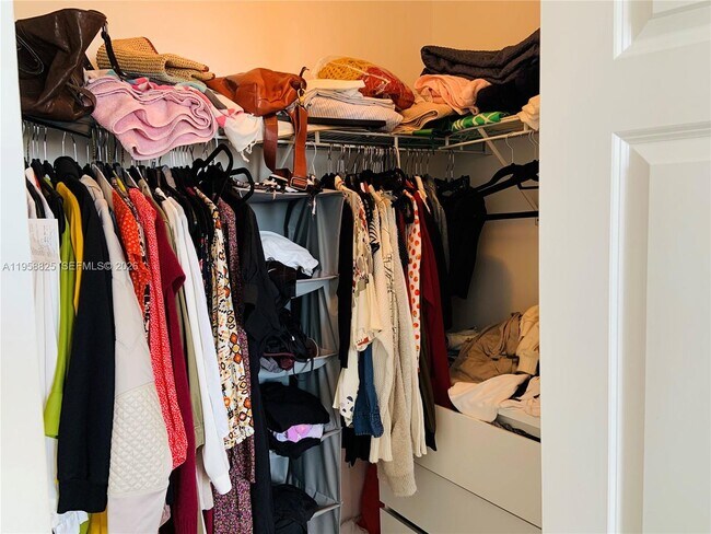 Building Photo - 8395 SW 73rd Ave