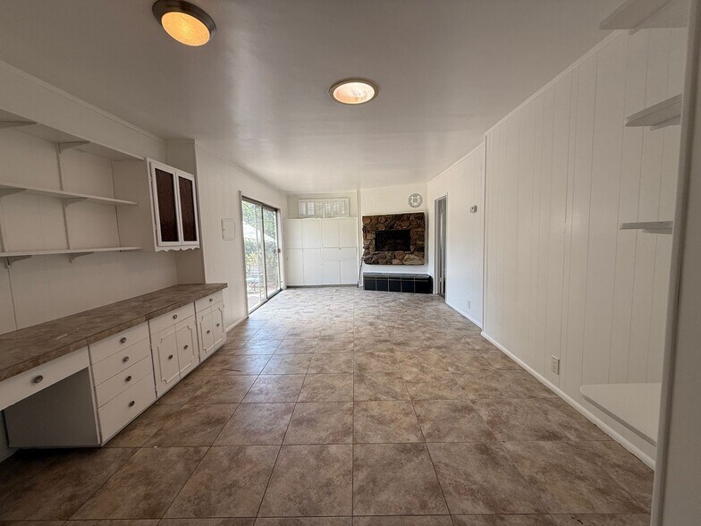 Building Photo - Stever Court-3 bed 2 bath in Culver City c...