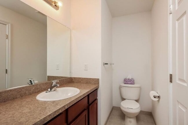 Building Photo - 3370 Endsleigh Ln