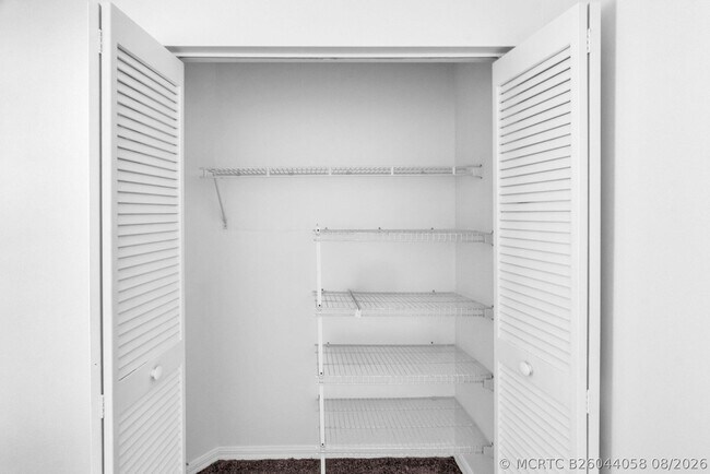 Building Photo - 12382 Pleasant Green Way