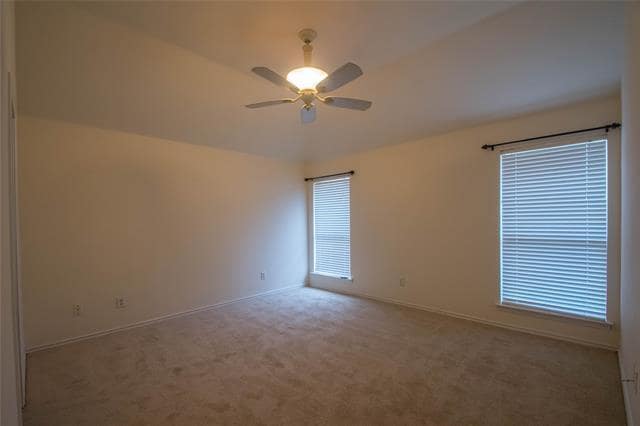 Building Photo - 736 Silverbrook Dr