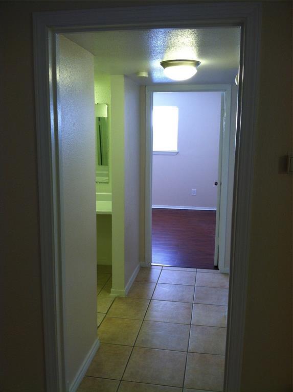 Building Photo - 1275 Witte Rd