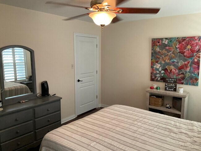 Guest #1 - 9227 Honors Way