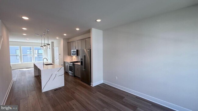Building Photo - 12742 Verdant Wy