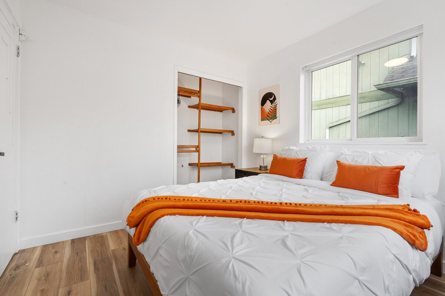 Building Photo - 705 24th Ave