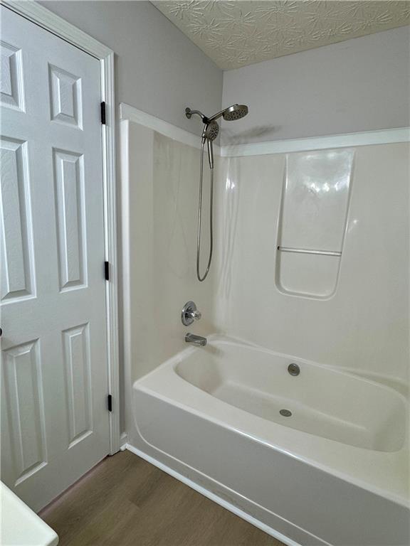 Building Photo - 673 Kenridge Dr