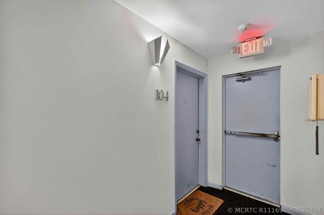 Building Photo - 802 Euclid Ave