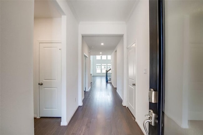 Building Photo - 220 Berean Ln