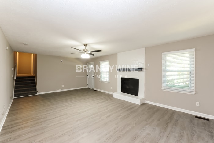 Building Photo - 100 Crawford Cir