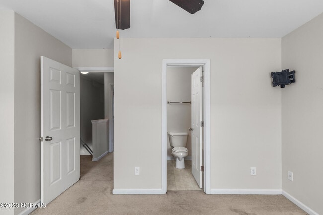 Building Photo - 9005 Banister Loop