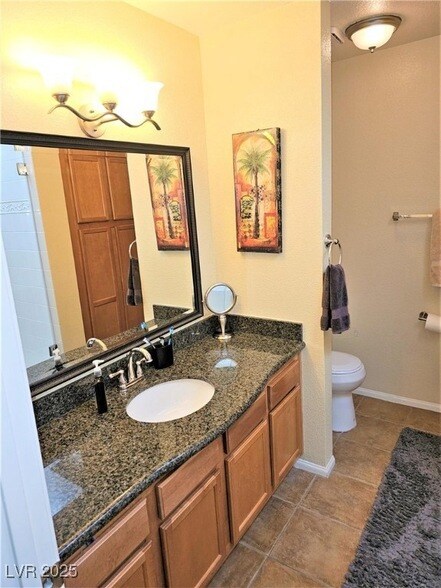 Building Photo - 3145 E Flamingo Rd