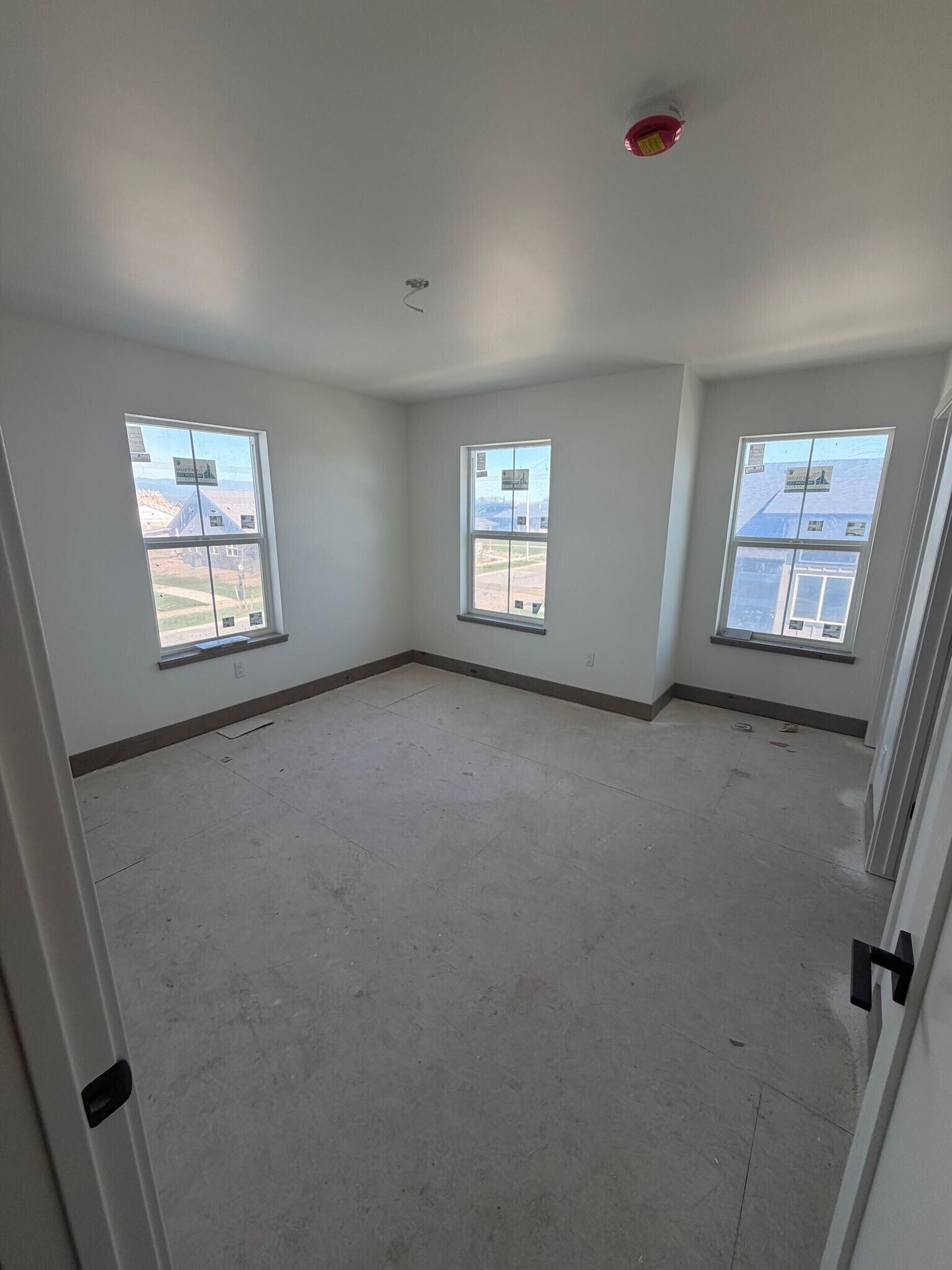 Building Photo - 603 Holstein Wy