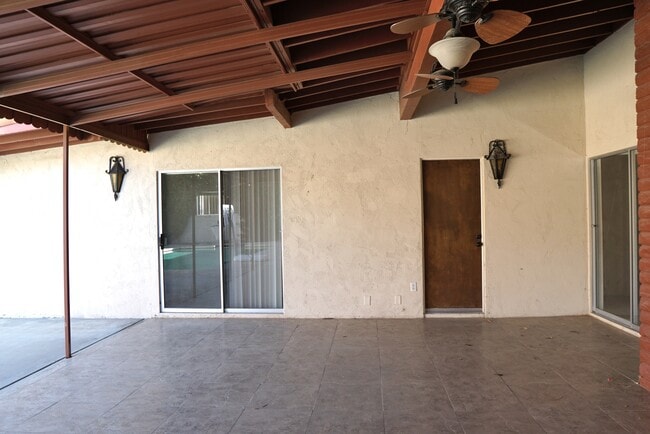 Building Photo - 53815 Avenida Carranza