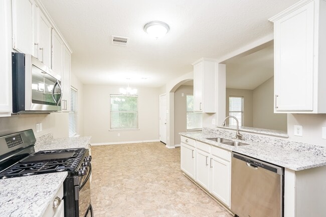 Building Photo - 3802 Parry Ct