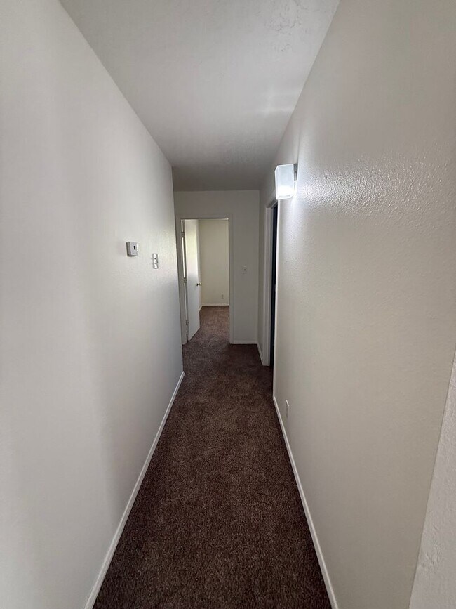 Building Photo - 629 Santa Fe Meadows Dr NE