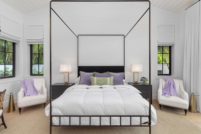 Building Photo - 734 S Ocean Blvd