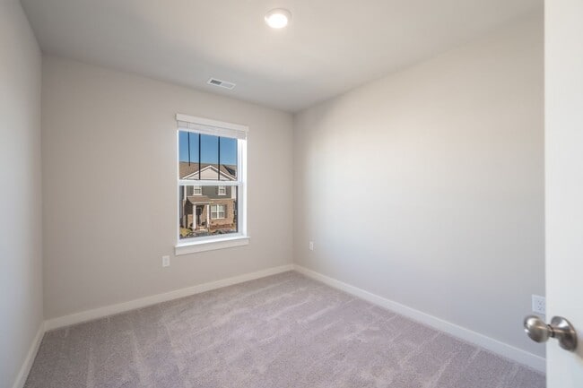 Building Photo - 4213 Gandalf Ln