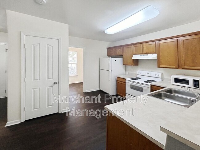 Building Photo - 510 Riello Dr