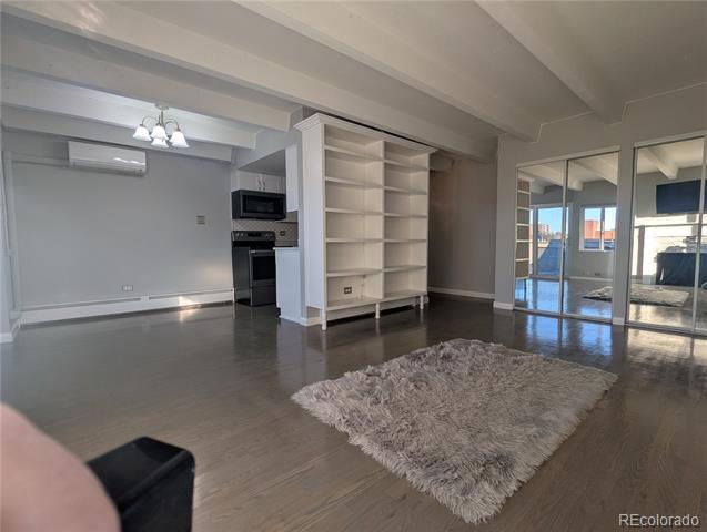 Building Photo - 200 N Pearl St