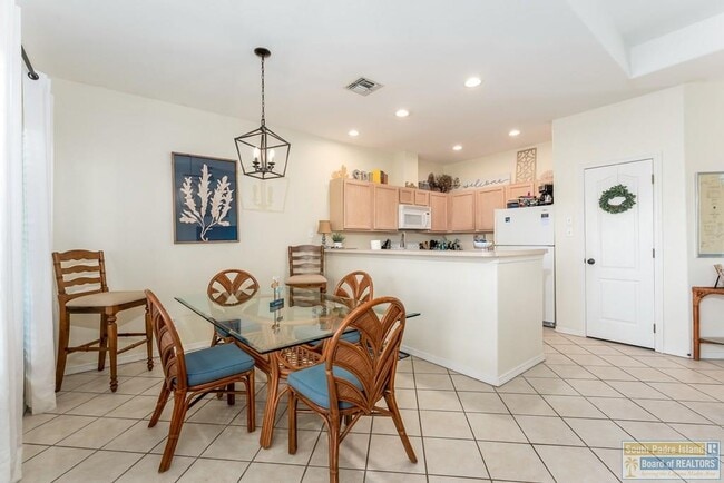 Building Photo - 29 Torrey Pines Dr