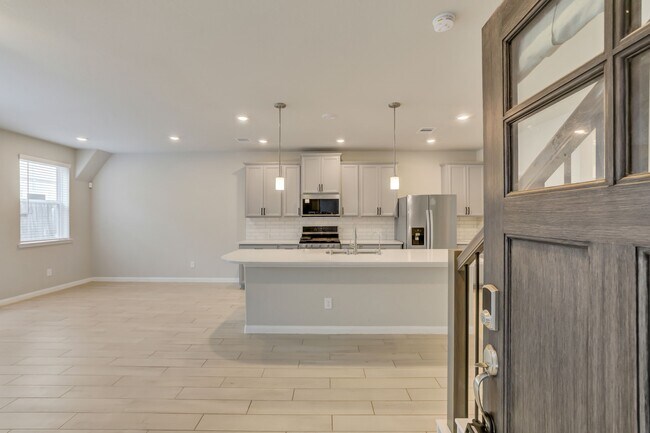Building Photo - 1523 Parkland Oak Dr