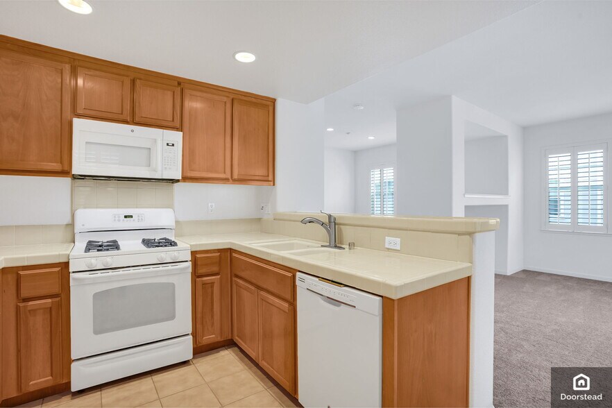 Building Photo - 1604 Northshore Dr