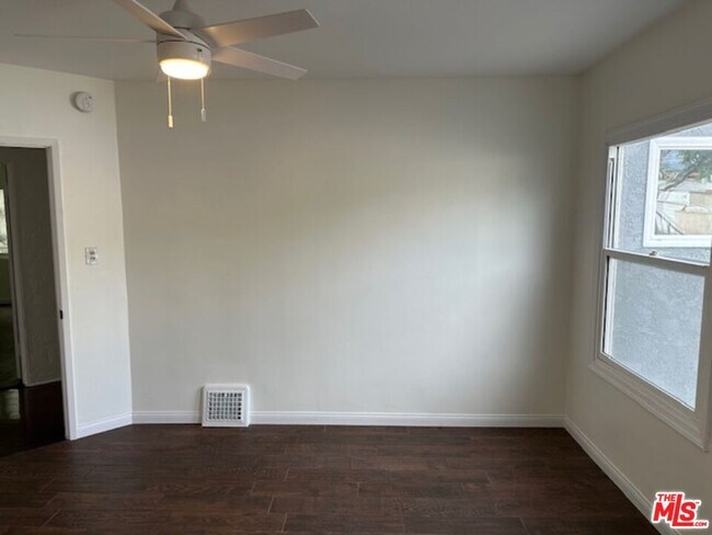 Building Photo - 1601 Stearns Dr