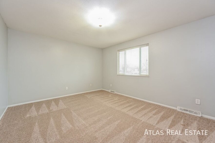 Building Photo - 16729 E Layton Ave