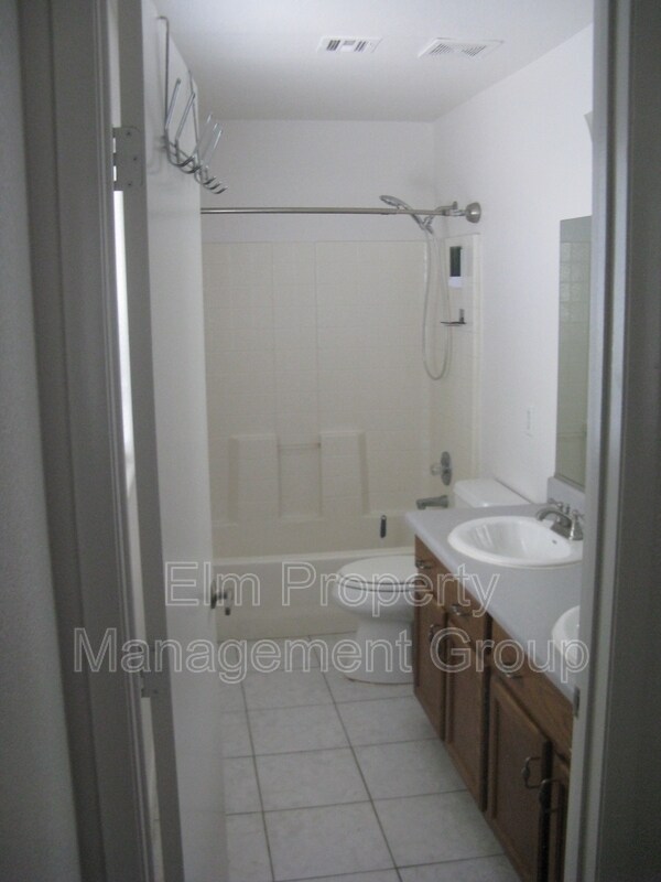 Building Photo - 5716 Grand Entries Dr