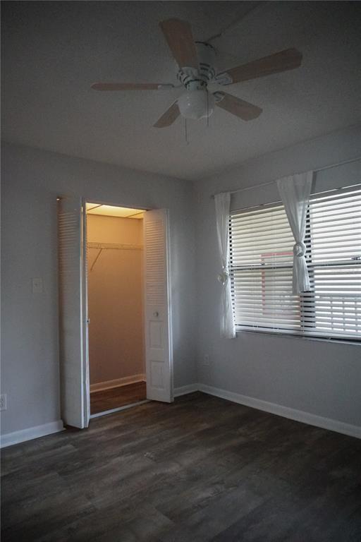 Building Photo - 2900 Cove Cay Dr