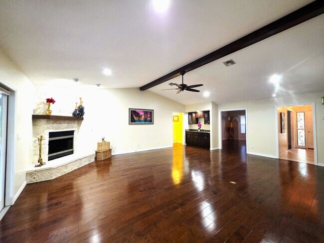 Building Photo - Vero Beach Rentals. Vero Beach Rent, LLC and Property Management Company