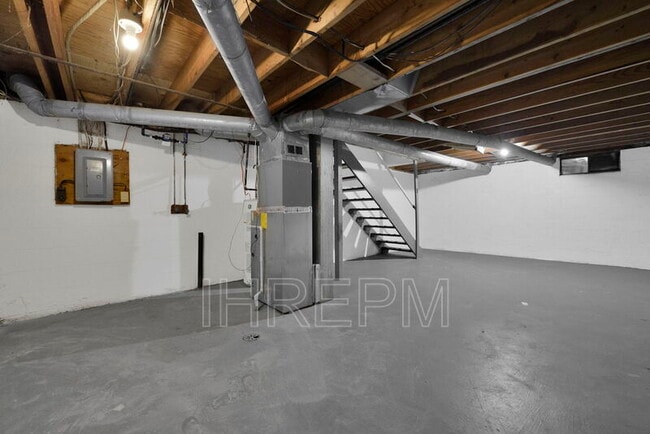 Building Photo - 3043 Morsetown Ct S