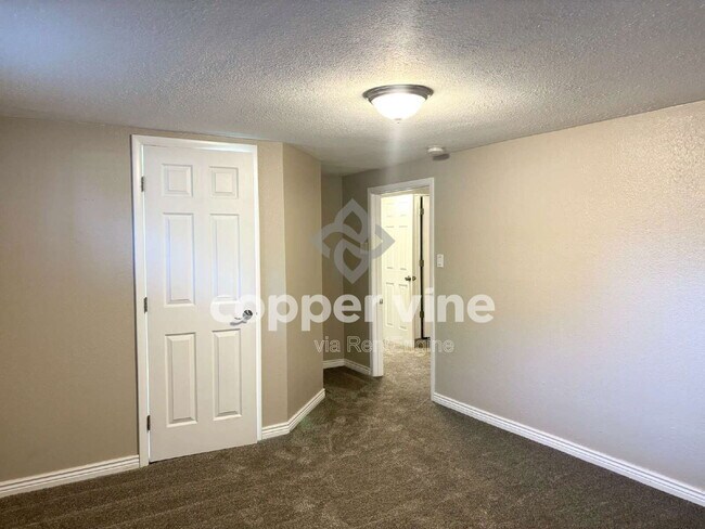 Building Photo - 6628 Eaton St