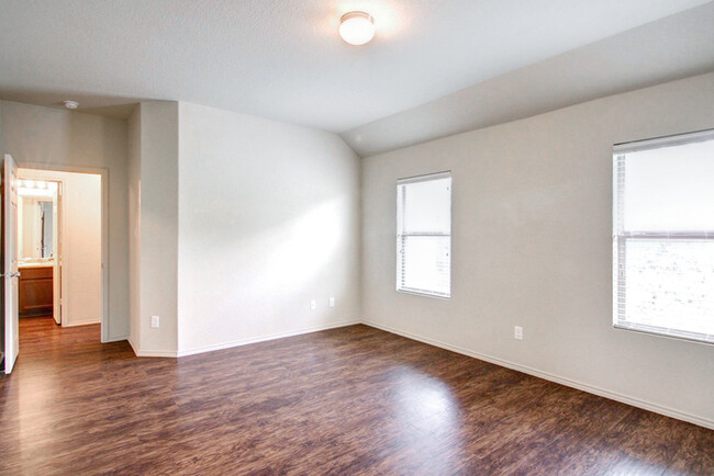 Building Photo - Aspen Park West - 2818 Aspen Meadow, San A...