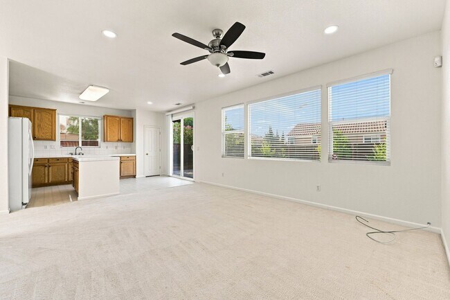 Building Photo - 5486 Benttree Way