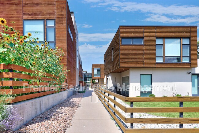 Building Photo - 2729 W 21st Ave