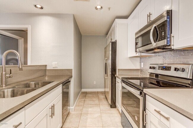 Building Photo - 500 N Gila Springs Blvd