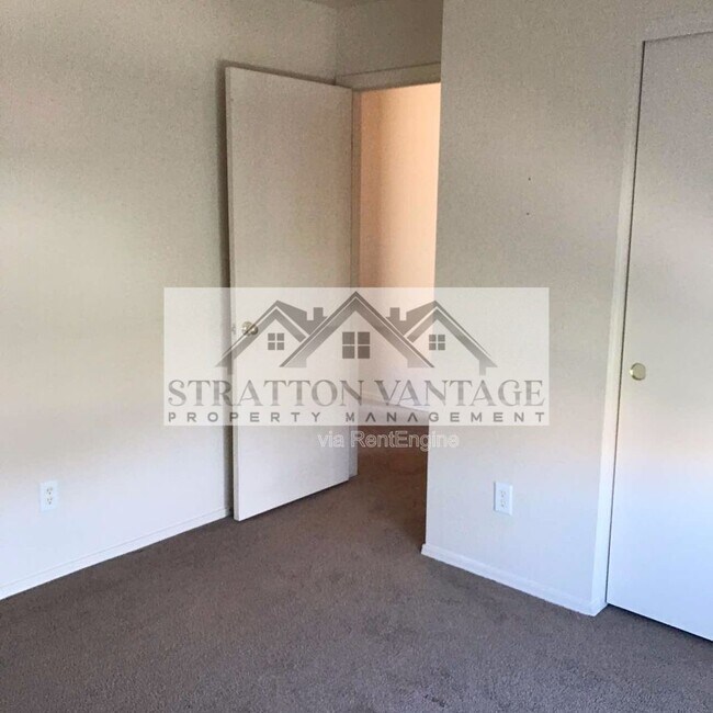 Building Photo - 23969 W Tonto St