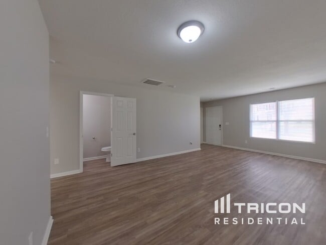 Building Photo - 3029 Decapolis Dr