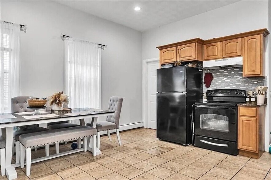 Building Photo - 186 Federal St