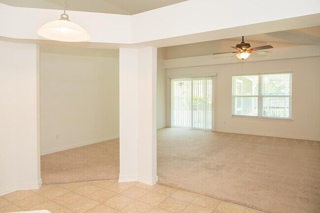 Building Photo - 9559 Parker Pl Dr