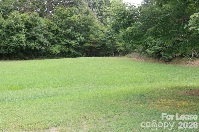 Building Photo - 10000 Seven Oaks Dr